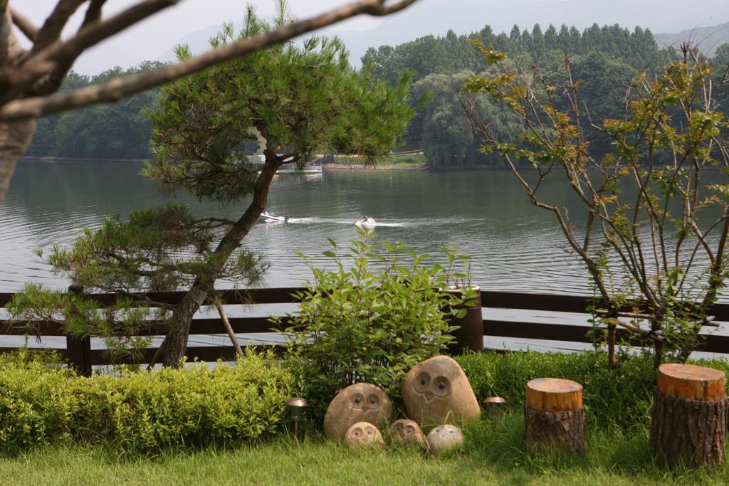 Moonlight Blue Pension Gapyeong Esterno foto