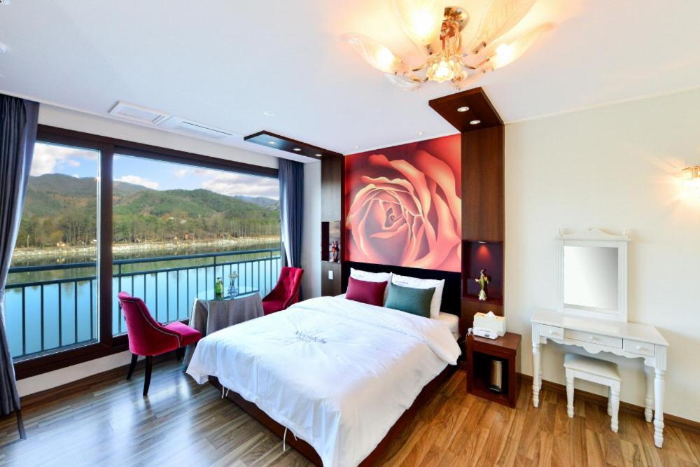 Moonlight Blue Pension Gapyeong Esterno foto