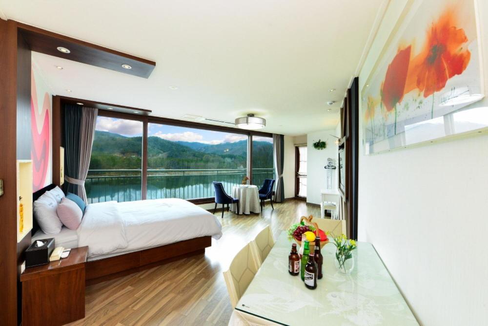 Moonlight Blue Pension Gapyeong Esterno foto