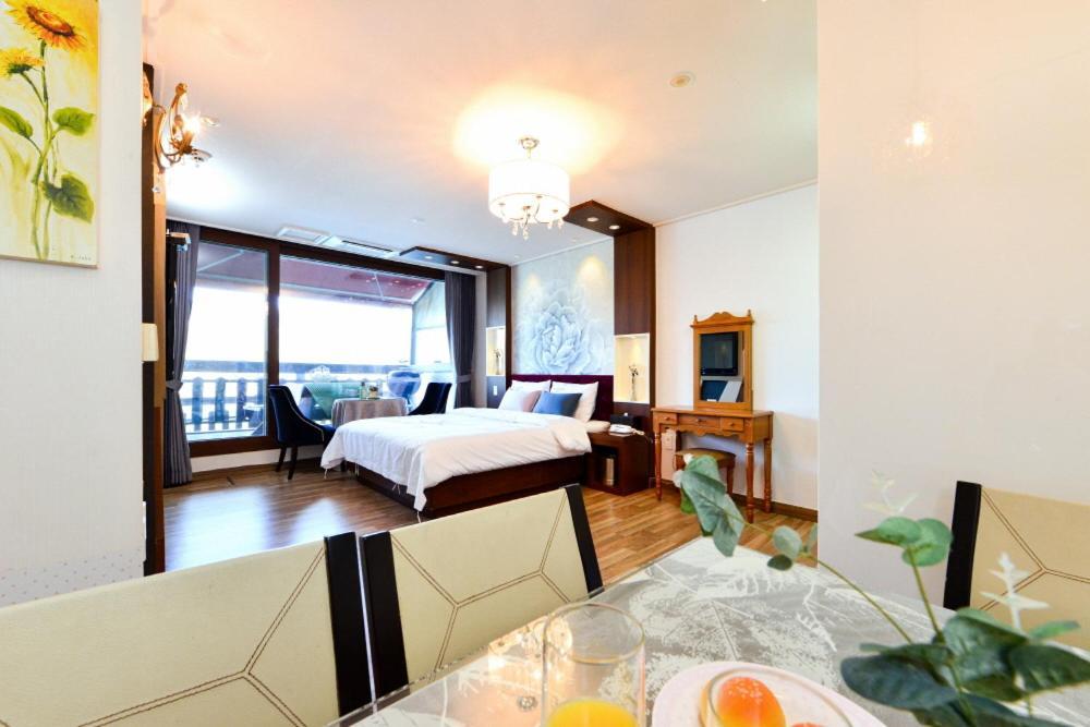 Moonlight Blue Pension Gapyeong Esterno foto
