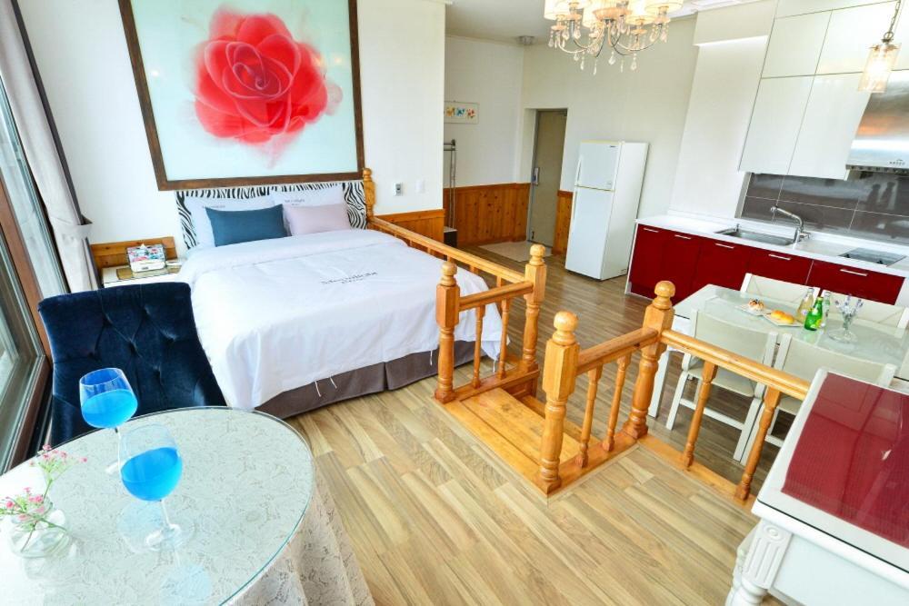 Moonlight Blue Pension Gapyeong Esterno foto